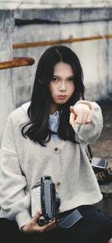 油价持续高位运行，美联储降息路径面临两难抉择。