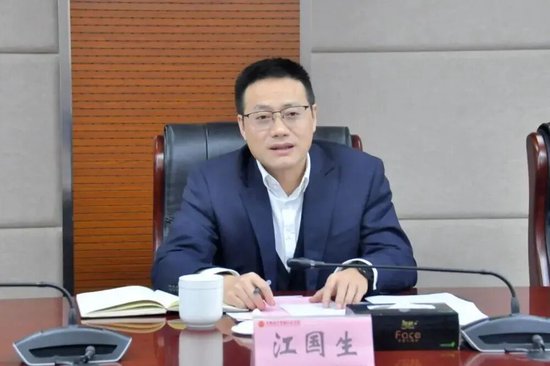  传统银行转型误区：为何牌照红利不再是增长的万能药？ 情感心理