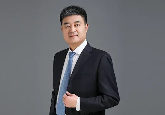  传统银行转型误区：为何牌照红利不再是增长的万能药？ 情感心理