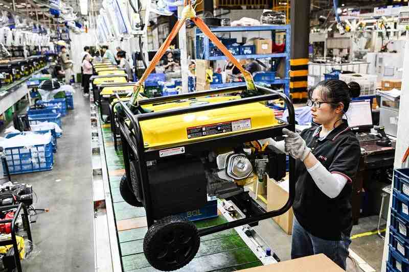  【数据拆解】重庆常住人口三连降背后的机械增长密码：净流入11.49万意味着什么 新闻