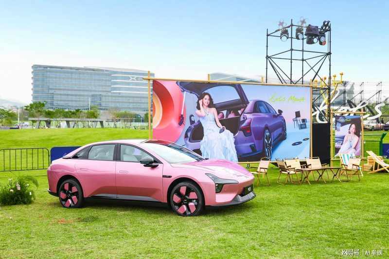  技术普惠时代：小鹏MONA M03如何用智驾重新定义10万级纯电轿车 汽车科技