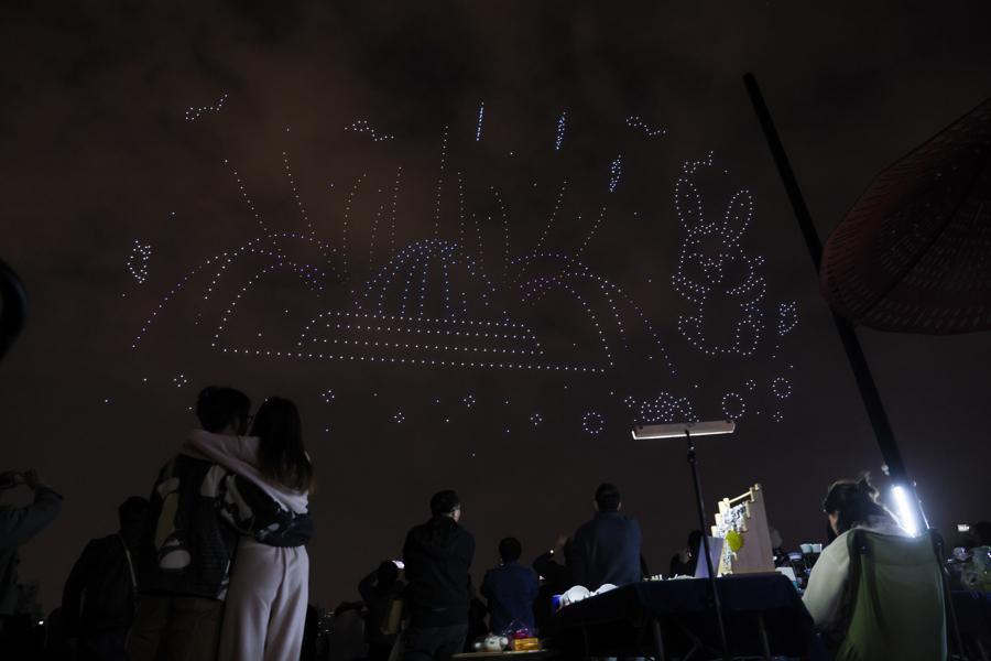  千架无人机集群技术深度解析：静安花朝节光影大秀背后的技术架构与创新实践 IT技术