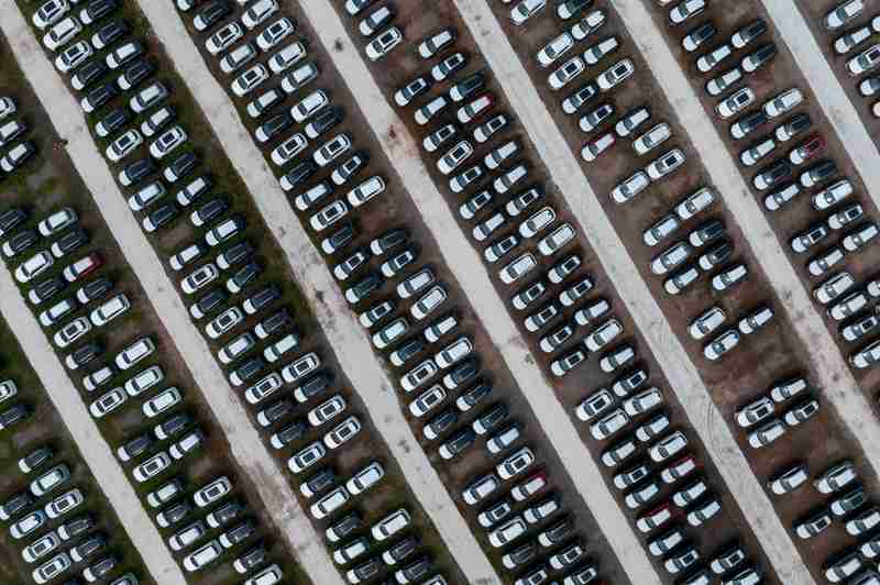 【深度复盘】中国汽车登顶全球：从数据碾压到体系制胜的完整进化论