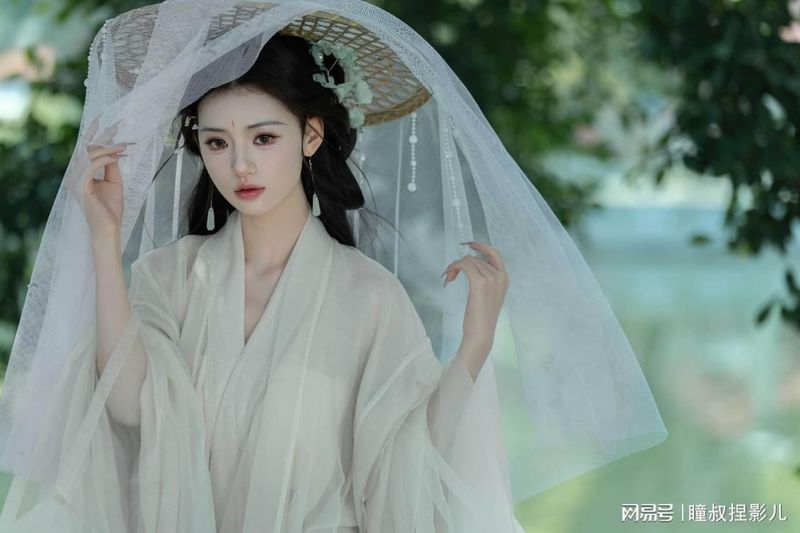  从前期策划到后期调色：古风春意人像创作的全流程技术拆解 影视小说