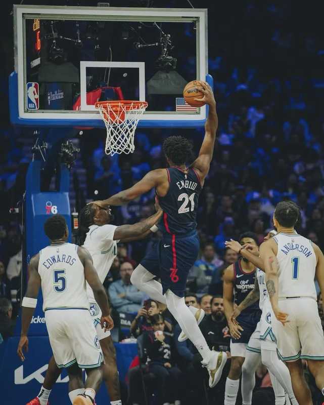  深度解析：恩比德的出勤困局与76人管理层的豪赌逻辑 体育新闻