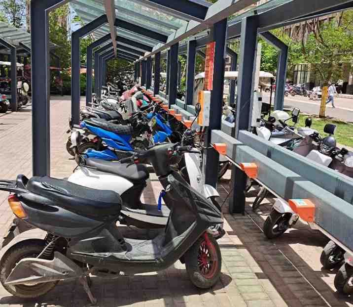 电池衰减深度解析:技术机制与系统防护策略 汽车科技