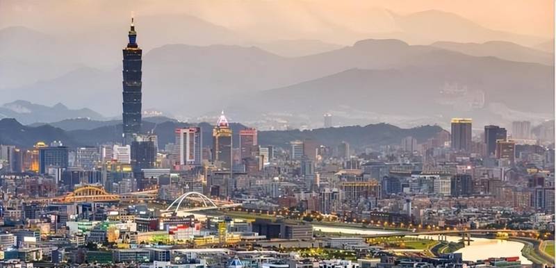 歼10CE外销伊朗背后的结算迷局:当SWIFT霸权遇上人民币国际化破局 新闻 歼10CE外销伊朗背后的结算迷局:当SWIFT霸权遇上人民币国际化破局 新闻