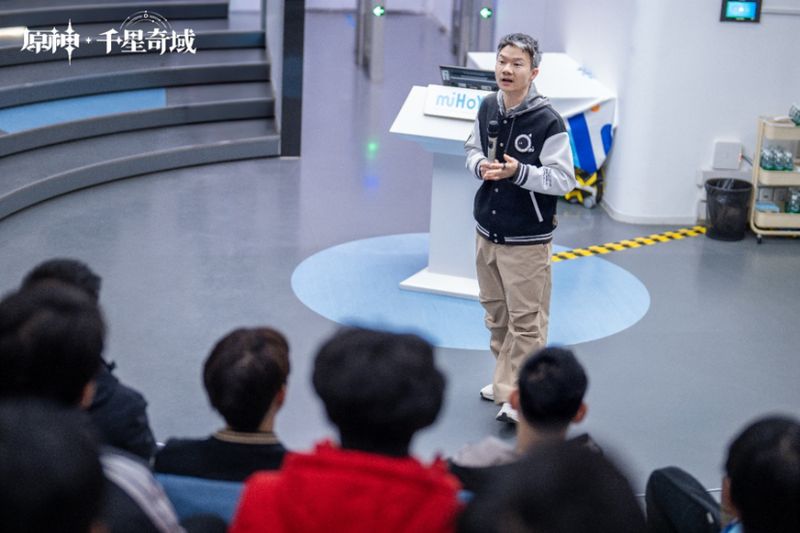 从虚拟到现实:米哈游IP线下化的技术路径与战略推演 游戏攻略