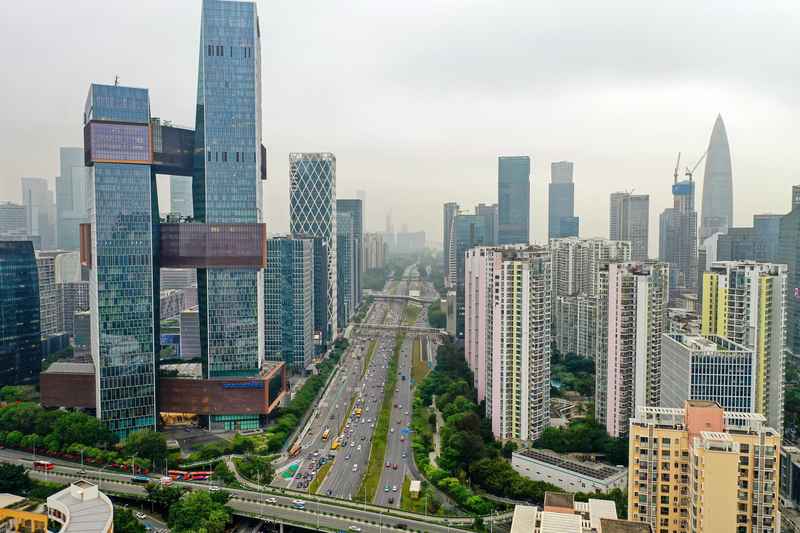 龙华宅地溢价40%背后的市场逻辑:数据拆解与趋势研判 房产家居