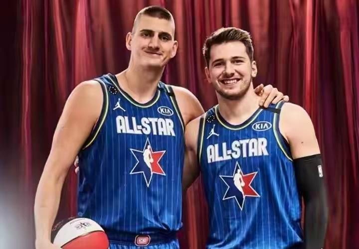 当热爱遇见舞台:NBA新星们的荣耀时刻与成长故事 体育新闻 当热爱遇见舞台:NBA新星们的荣耀时刻与成长故事 体育新闻 当热爱遇见舞台:NBA新星们的荣耀时刻与成长故事 体育新闻 当热爱遇见舞台:NBA新星们的荣耀时刻与成长故事 体育新闻